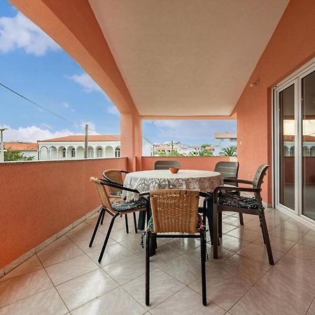 Beautiful Apartment In Vir With Wifi Extérieur photo